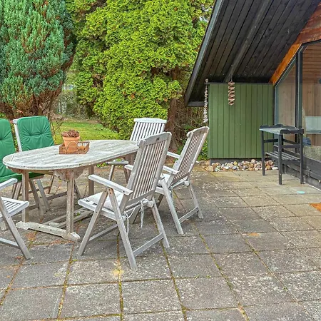 2 Bedroom Beautiful In *