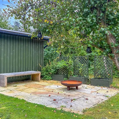 2 Bedroom Beautiful In