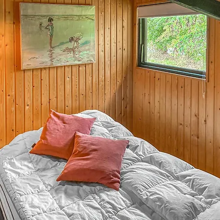 Holiday home 2 Bedroom Beautiful In