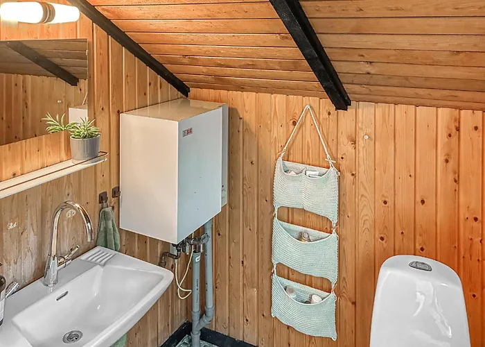 2 Bedroom Beautiful In *